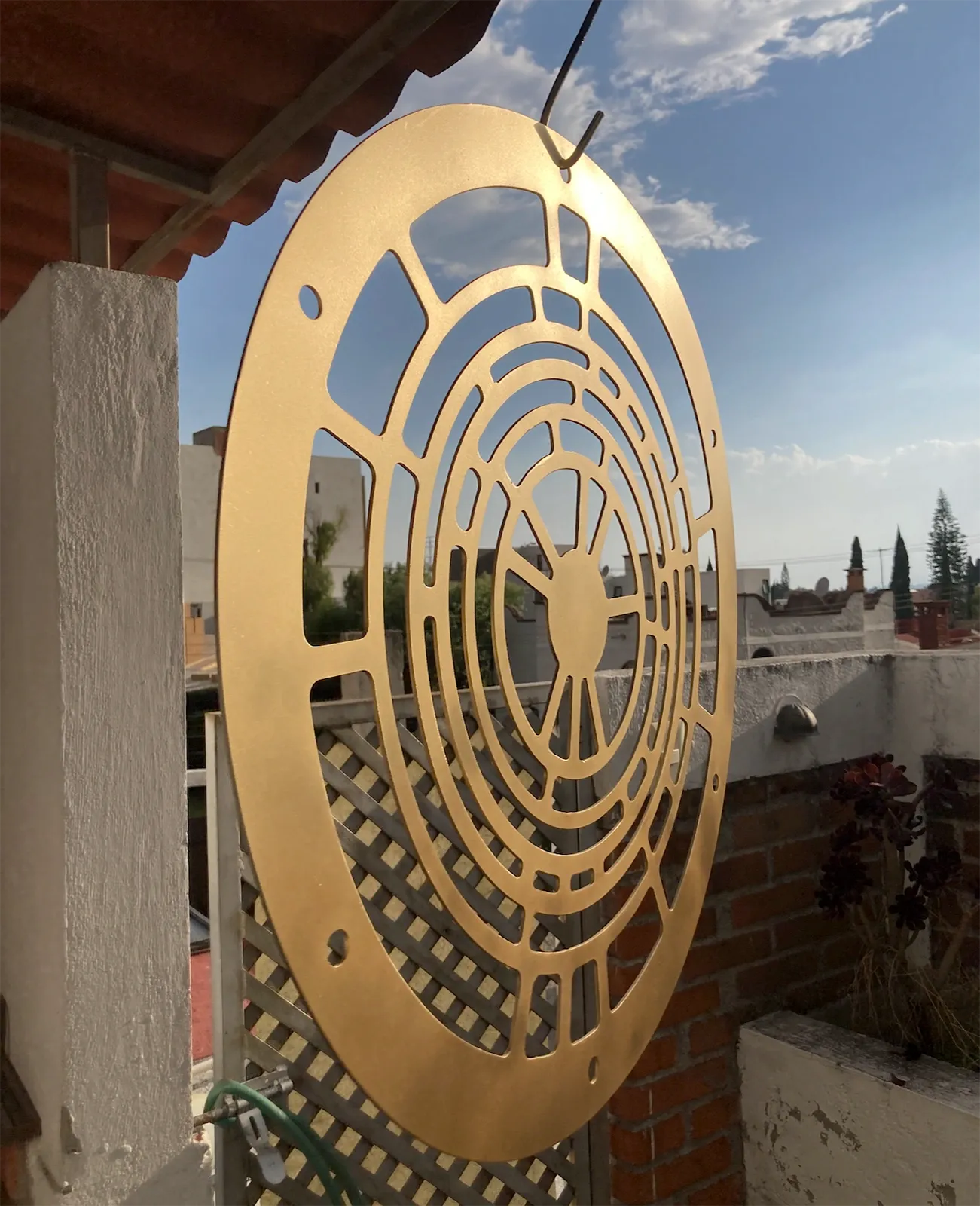 Diseño paramétrico y trabajo en metal · Esculturas Palinodia